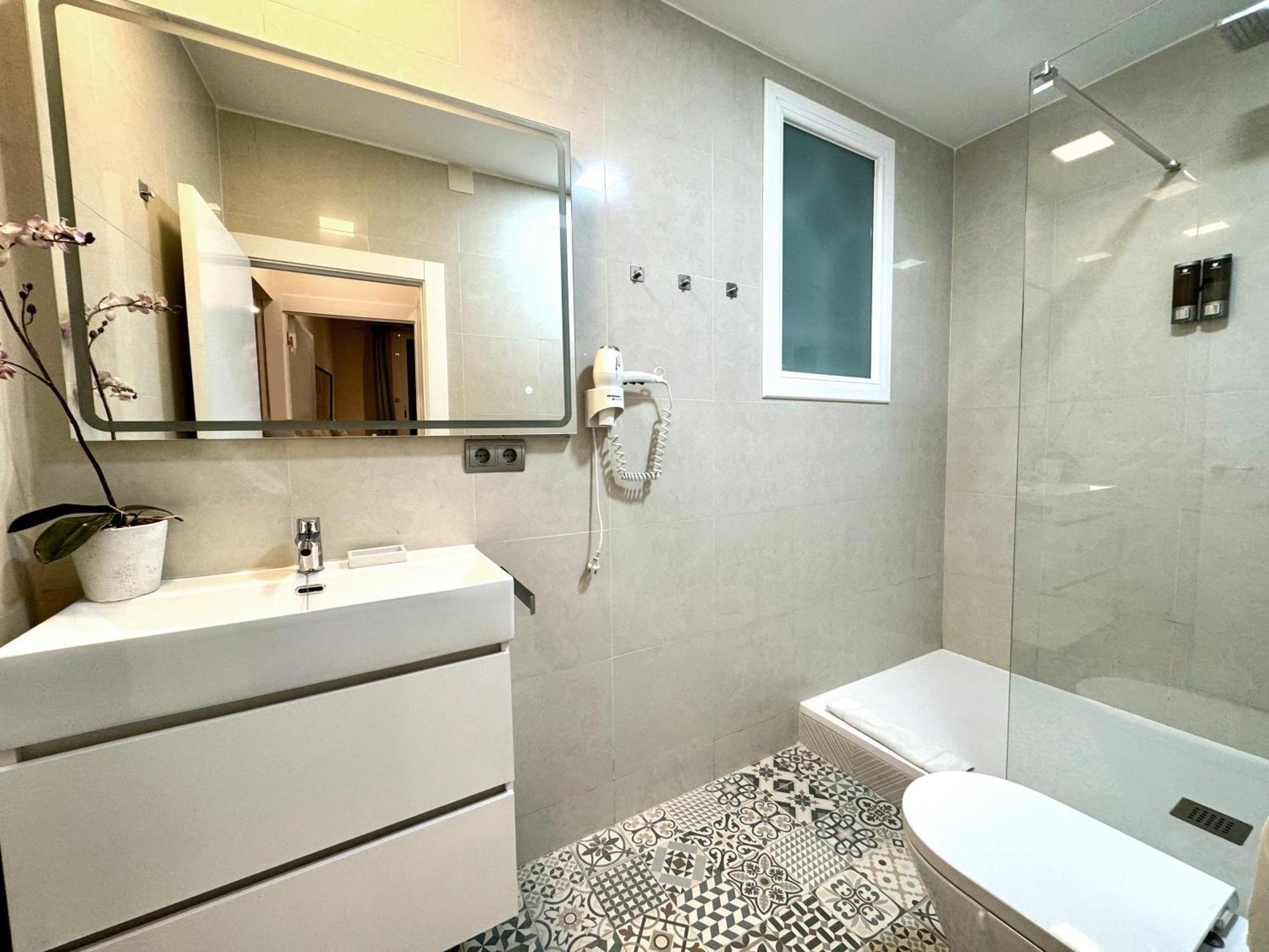Apartament Colon Bcn 130 Mts 3 Dormitorios Port Vell Barcelona Luaran gambar